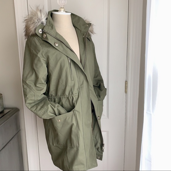 Zara Green Oversized Parka with Faux Fur Coat - Picture 2 of 8